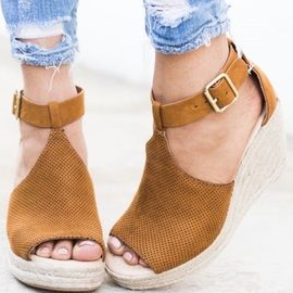 NEW Never Worn Camel Wedge Espadrilles